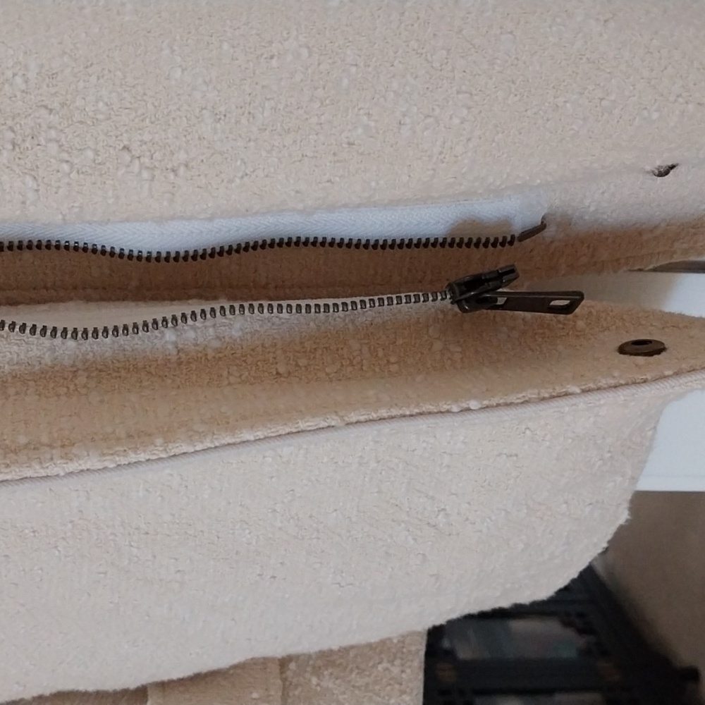 Woman's Jacket - Picture 8 of 10